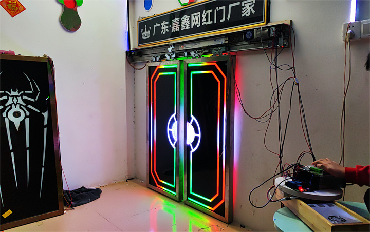 千层镜网红门 单向透视玻璃.jpg